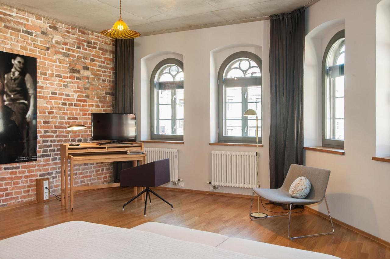 Emmerich Hotel Goerlitz Eksteriør billede A room at the Hotel St. Peter