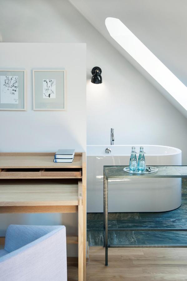 Emmerich Hotel Goerlitz Eksteriør billede Bathroom